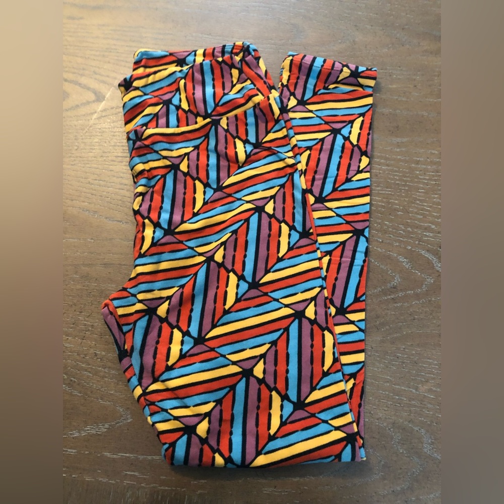 Brand new w/o tags LulaRoe O/S leggings